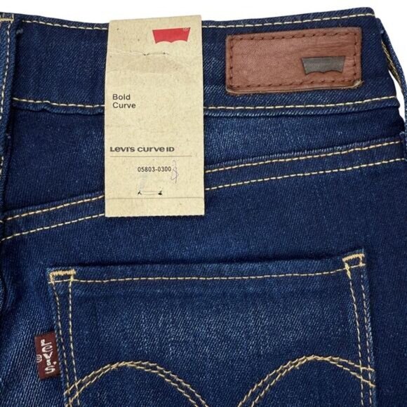 NWT LEVI'S Bold Curvy Skinny Jean Sz 26 x 32 Blue - Picture 9 of 9